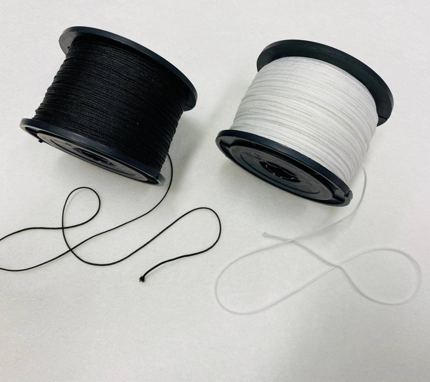 Nit na ruční šití